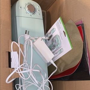 Cricut vinyl machine